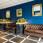 Hotel Adoryal