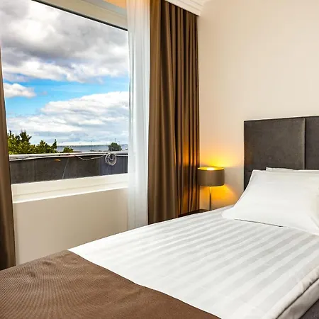 Adoryal Hotel 4*