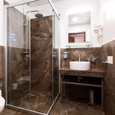 Adoryal Hotel 4*