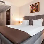 فندق Adoryal تالين